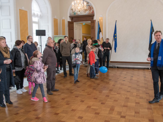 Ekskursioonid, esimehe ja muude hoone esindusruumidega tutvumine, Pikk Hermann, Anname Au! ning palju muud põnevat